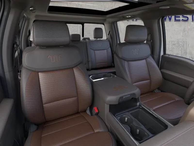 2026 Ford Super Duty F-350 | Photo 6 of 18