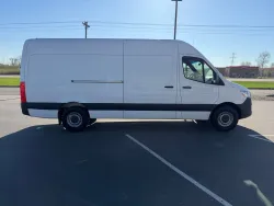 2022 Mercedes Benz Sprinter 2500 Cargo 170 WB | Thumbnail Photo 5 of 21