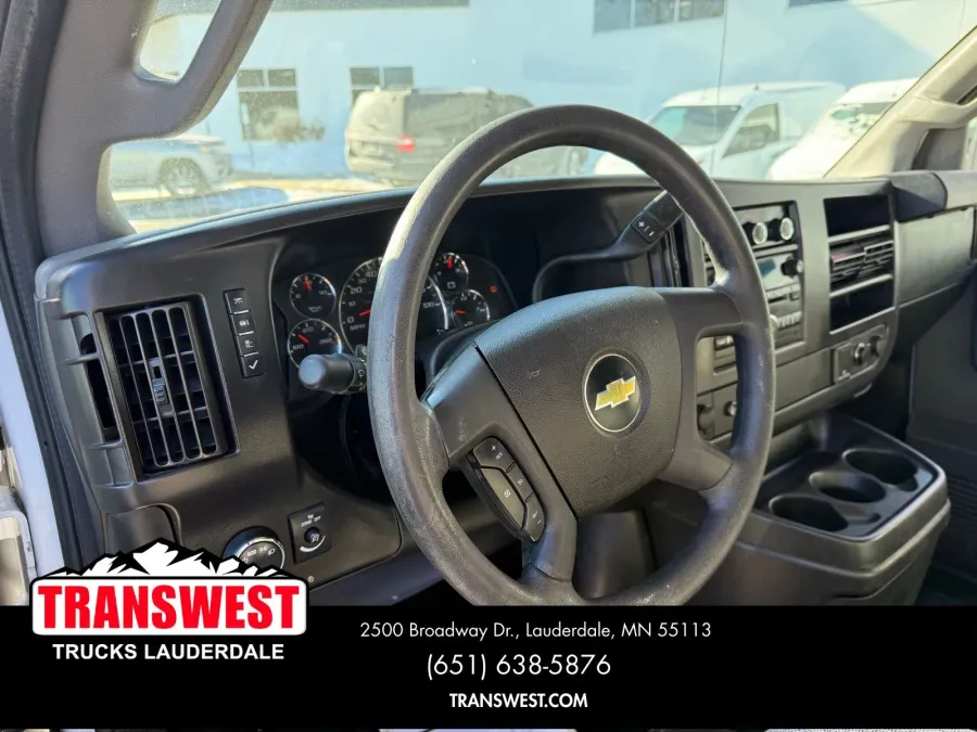 2017 Chevrolet Express 3500 Work Van | Photo 8 of 20
