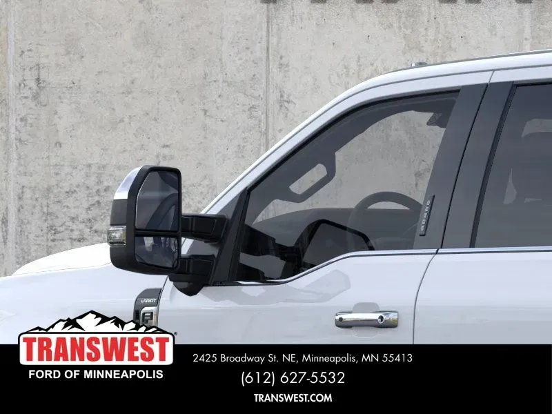 2026 Ford Super Duty F-350 Lariat | Photo 19 of 22