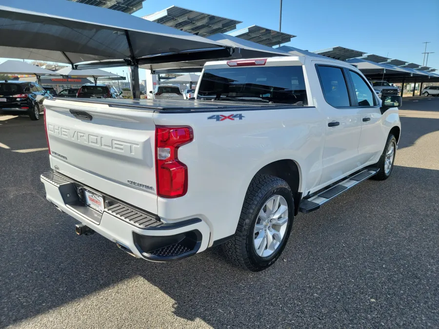 2021 Chevrolet Silverado 1500 Custom | Photo 4 of 16