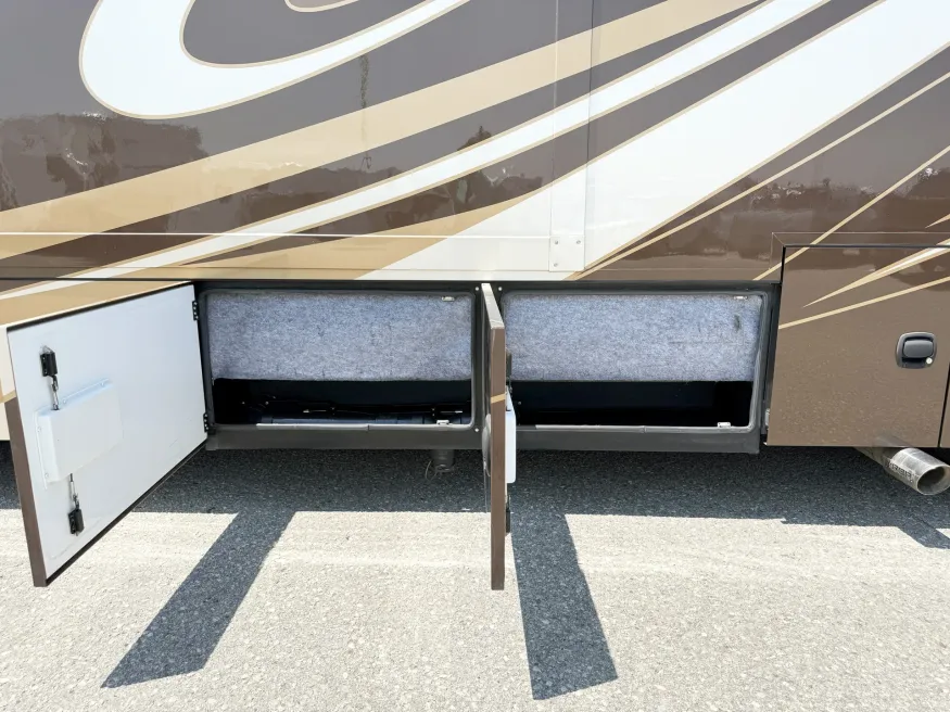 2016 Renegade Verona 40VBH | Photo 26 of 27