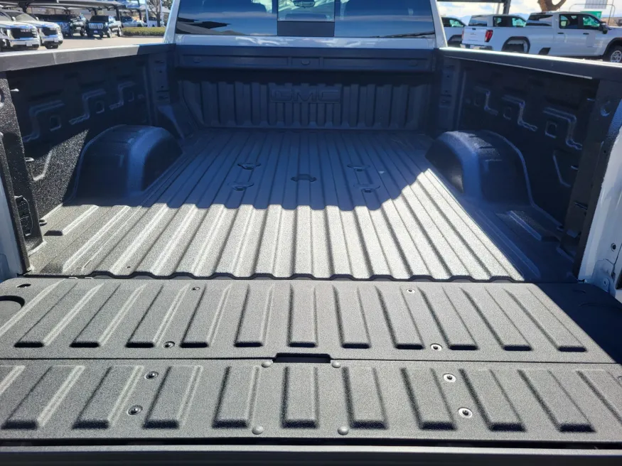 2026 GMC Sierra 2500HD AT4 | Photo 30 of 31