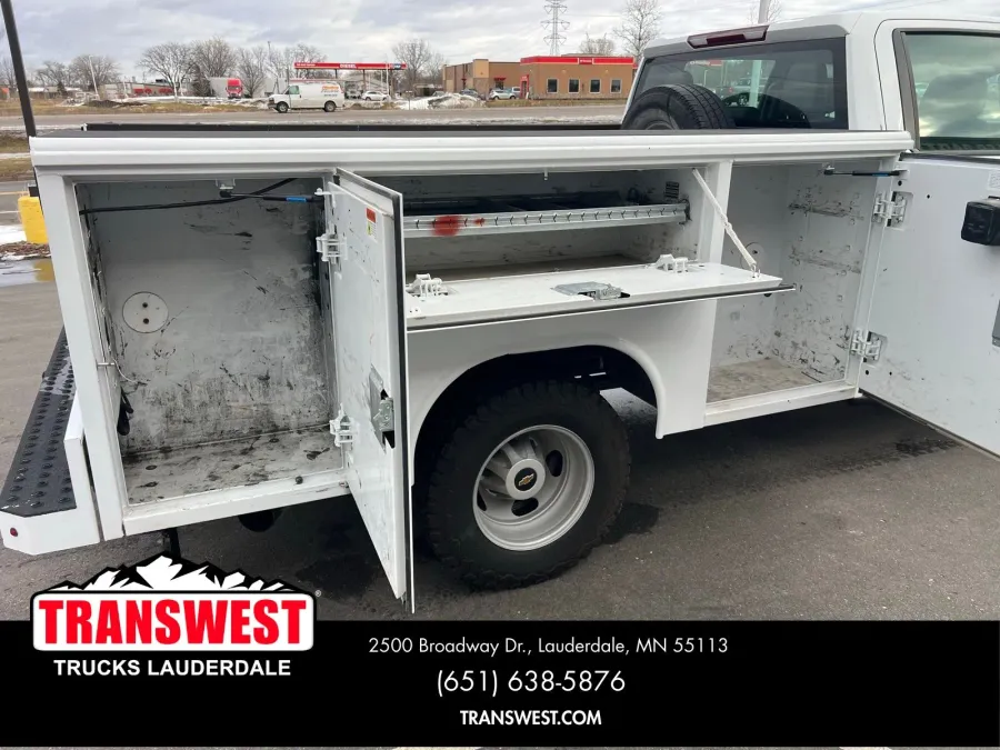 2023 Chevrolet Silverado 3500HD Work Truck | Photo 4 of 20