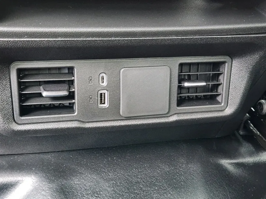 2026 GMC Sierra 2500HD Pro | Photo 18 of 21