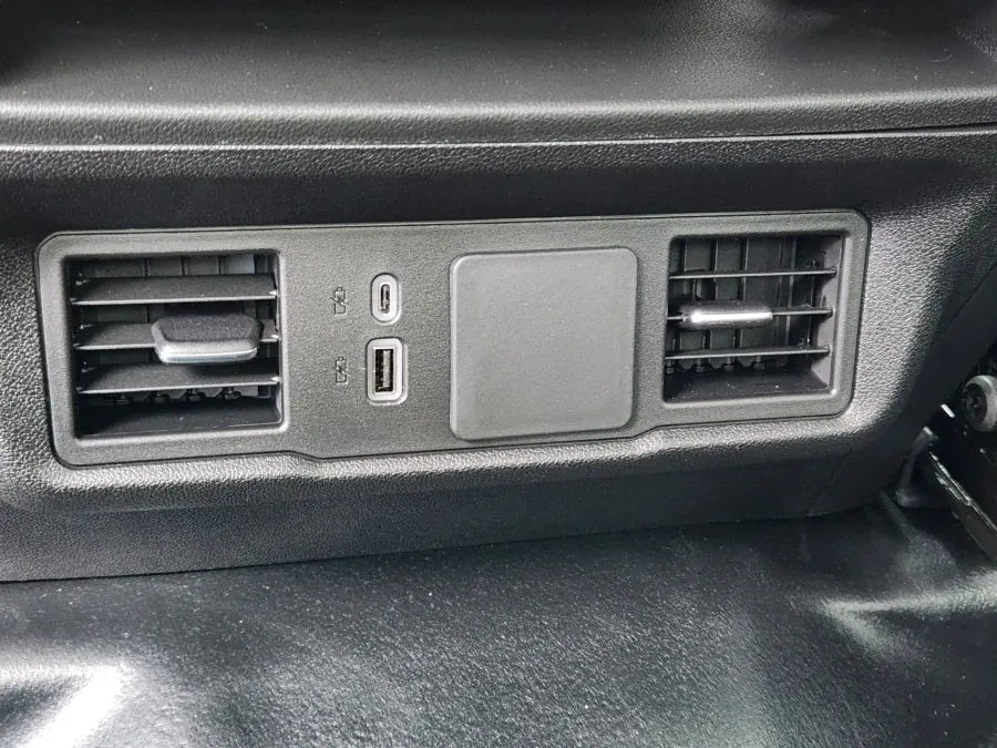 2026 GMC Sierra 2500HD Pro | Photo 18 of 21