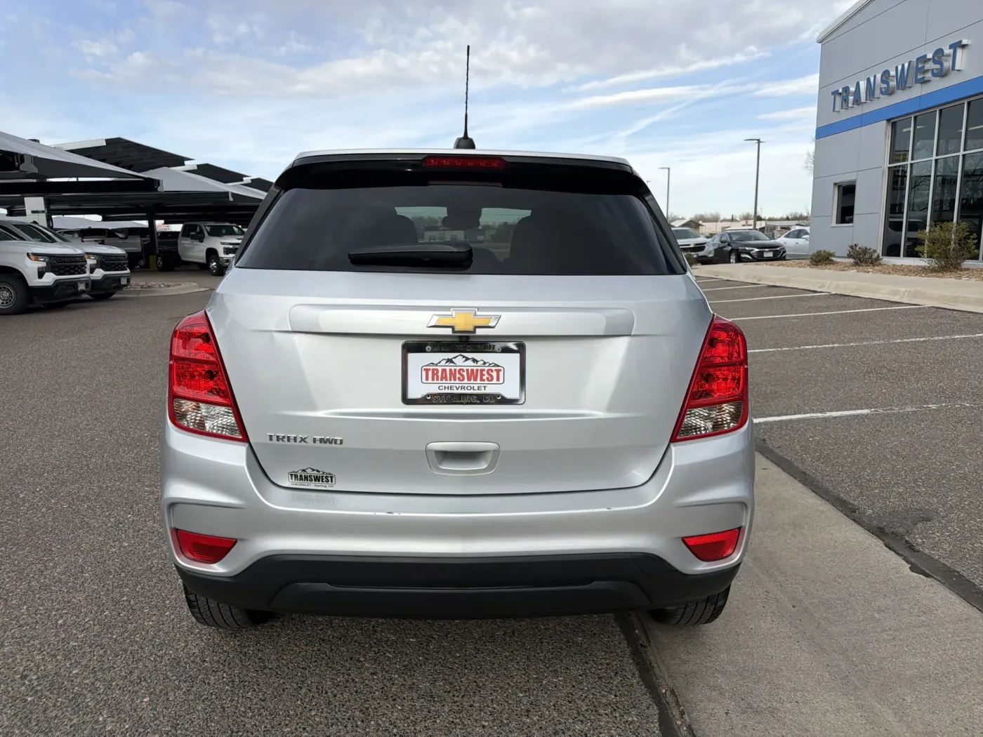 2020 Chevrolet Trax LS | Photo 3 of 19