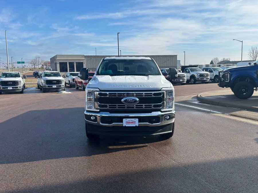 2026 Ford Super Duty F-350 XLT | Photo 7 of 13