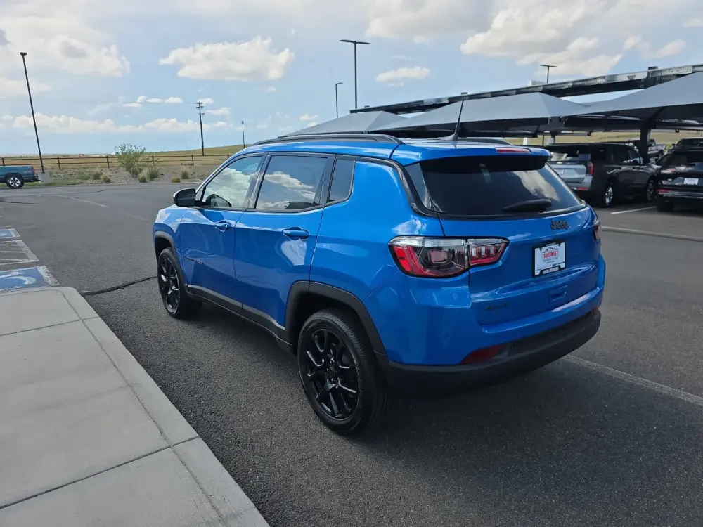 2026 Jeep Compass Latitude Altitude - Photo 5