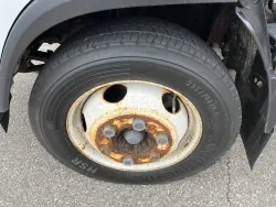 2015 Isuzu NPR | Thumbnail Photo 16 of 18