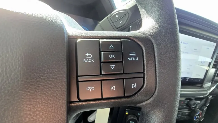 2025 Ford F-150 | Photo 17 of 22