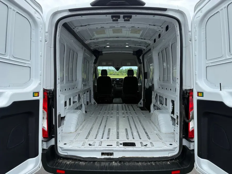 2024 Ford Transit-250 Base | Photo 11 of 20