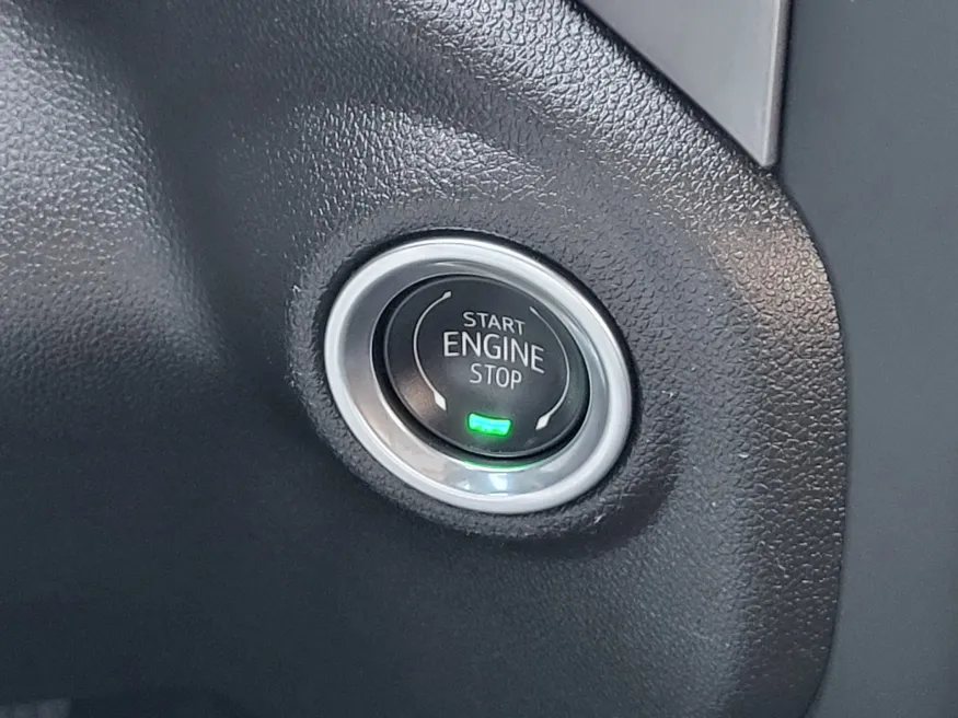 2024 GMC Sierra 1500 Pro | Photo 17 of 24