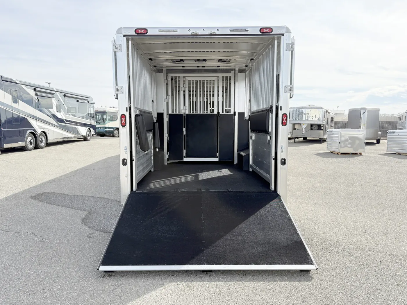 2026 Cimarron Norstar 6H Head to Head | Photo 5 of 5