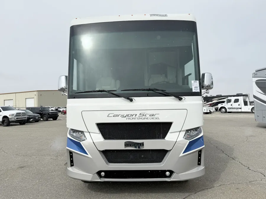 2022 Newmar Canyon Star 3722 | Photo 21 of 28