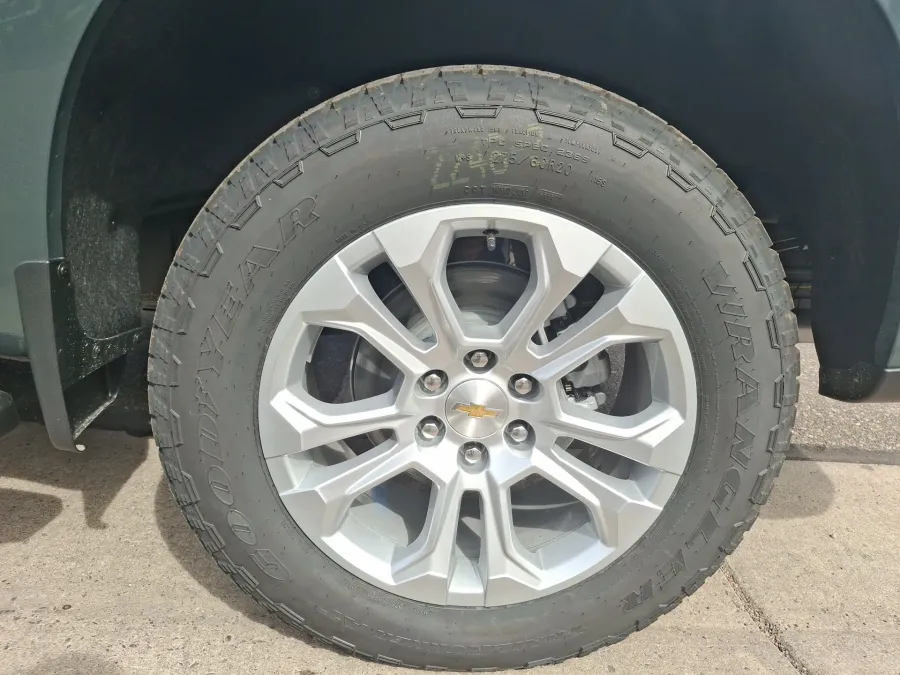 2026 Chevrolet Silverado 1500 LTZ | Photo 8 of 20