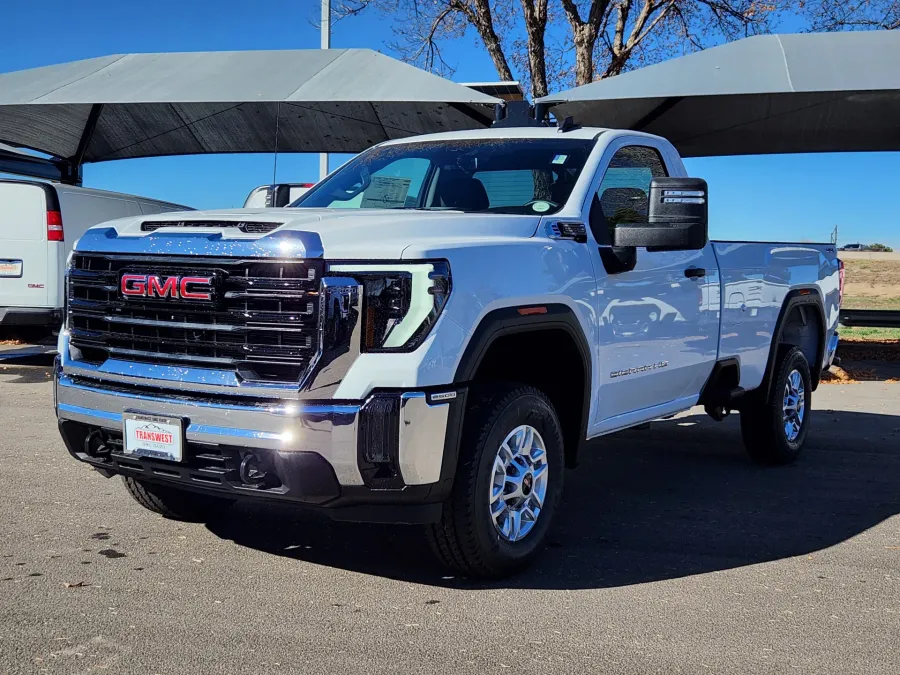 2026 GMC Sierra 2500HD Pro | Photo 3 of 28