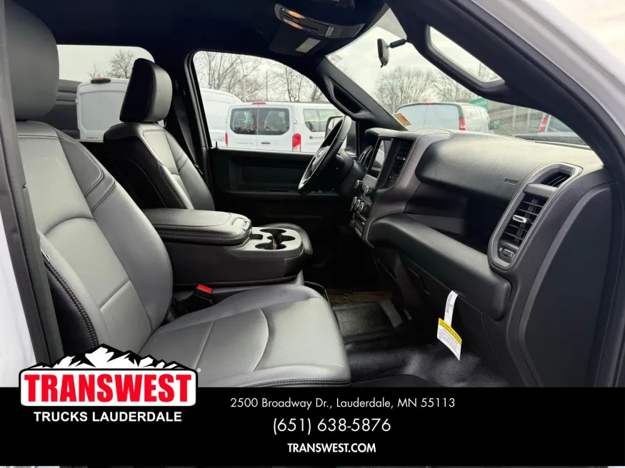 2022 RAM 3500 Tradesman | Photo 7 of 21