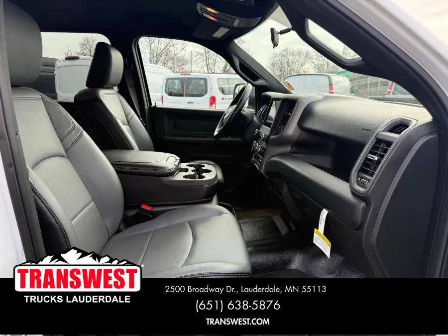 2022 RAM 3500 Tradesman | Photo 7 of 21