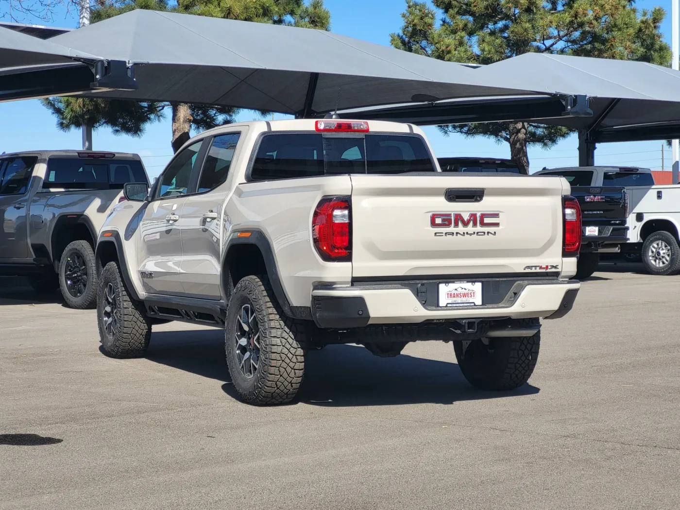 2026 GMC Canyon 4WD AT4X | Photo 4 of 25