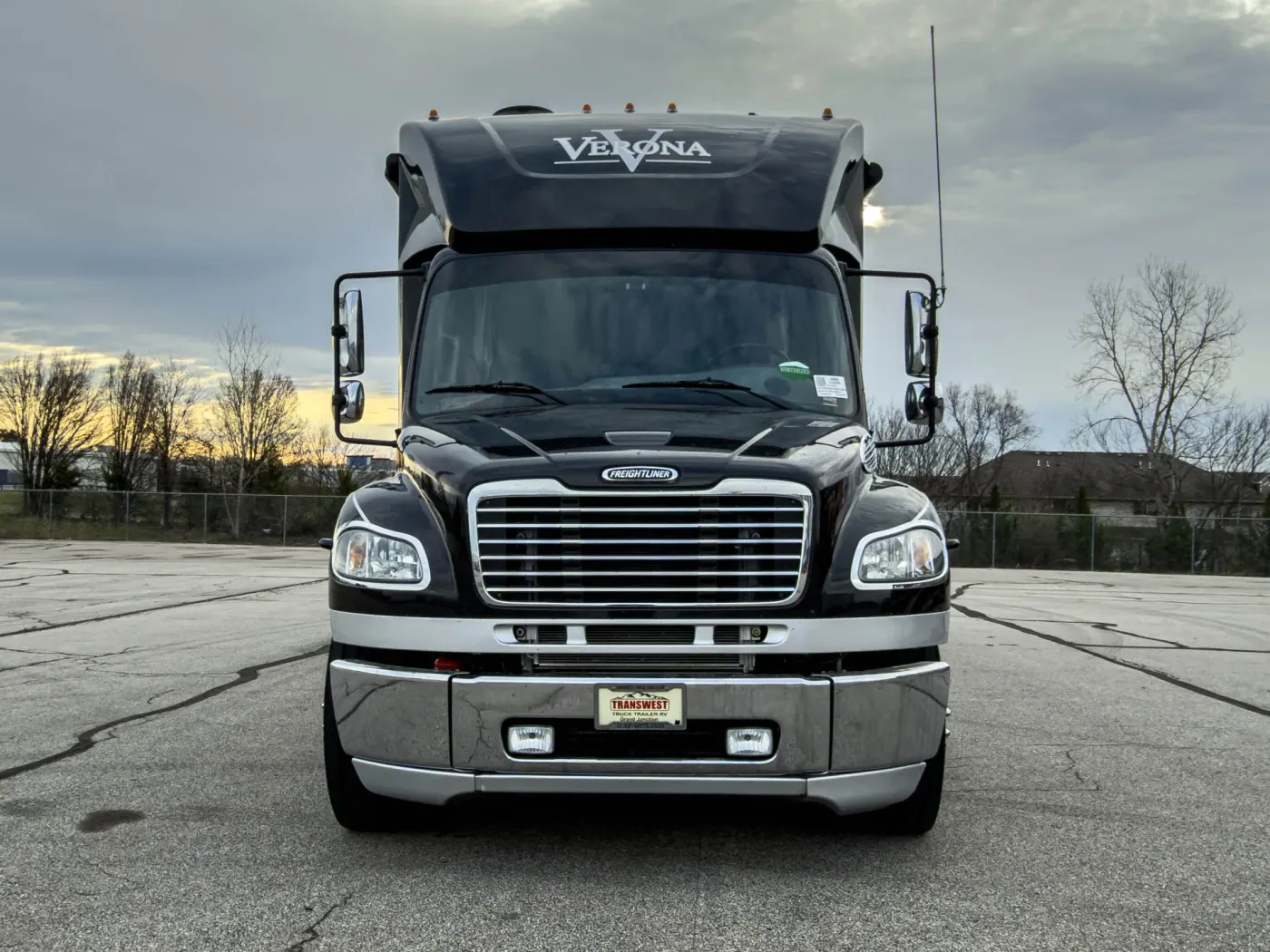 2018 Renegade Verona 40VBH | Photo 5 of 26