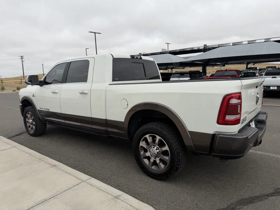 2022 RAM 3500 Longhorn | Photo 5 of 23