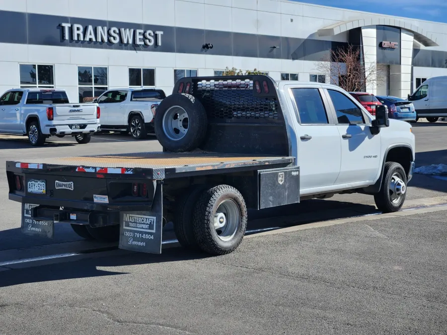 2022 Chevrolet Silverado 3500HD CC Work Truck | Photo 3 of 27