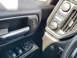 2022 Chevrolet Silverado 3500HD CC Work Truck | Thumbnail Photo 18 of 27