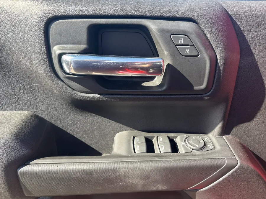 2024 Chevrolet Silverado 1500 Custom Trail Boss | Photo 10 of 17