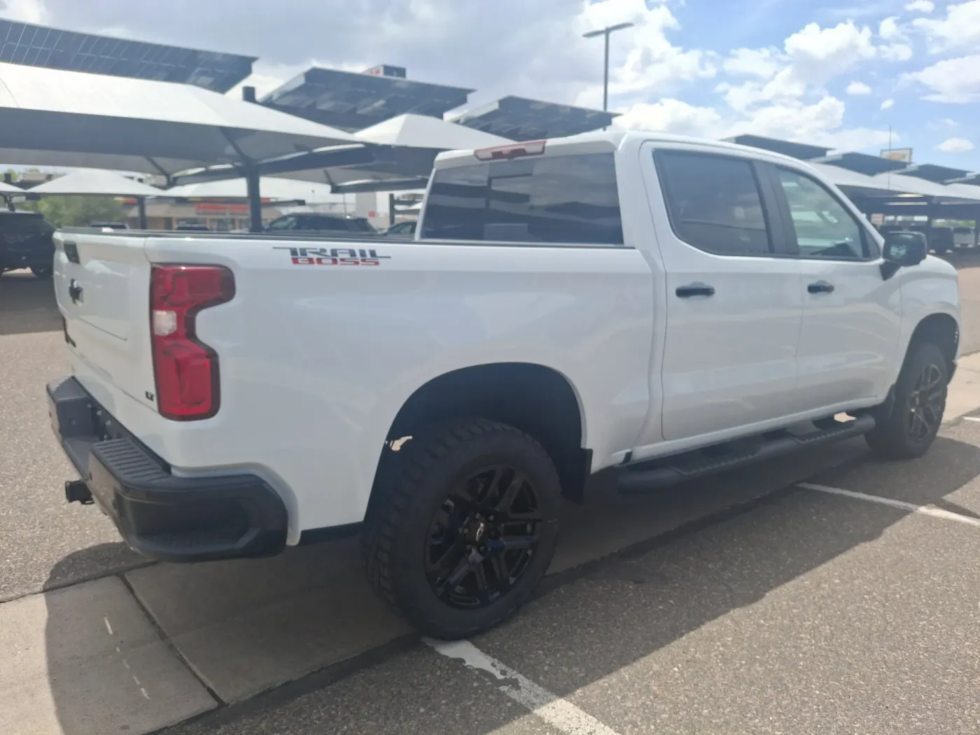 2026 Chevrolet Silverado 1500 LT Trail Boss | Photo 4 of 19