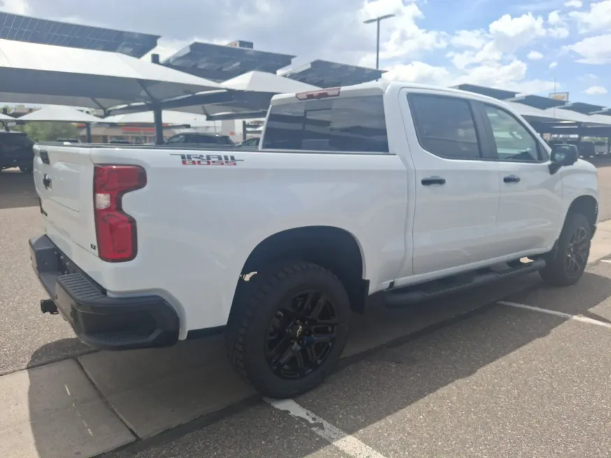 2026 Chevrolet Silverado 1500 LT Trail Boss | Photo 4 of 19
