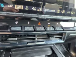 2026 GMC HUMMER EV SUV 2X | Thumbnail Photo 26 of 30