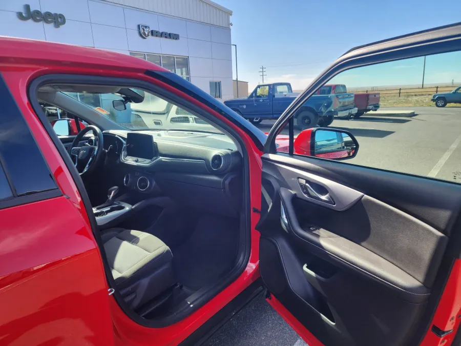 2023 Chevrolet Blazer LT | Photo 15 of 24