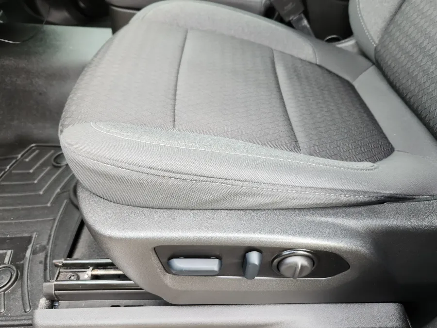 2022 Chevrolet Silverado 1500 LTD | Photo 9 of 28