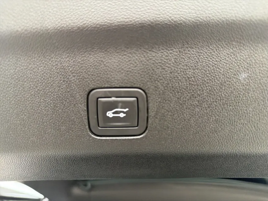 2024 Chevrolet Tahoe LT | Photo 10 of 26