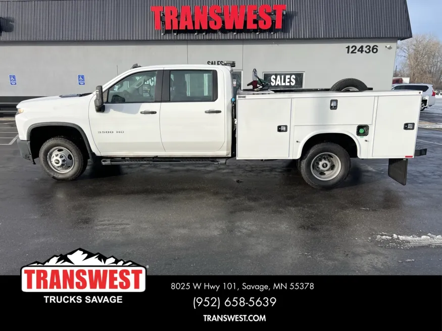 2023 Chevrolet 3500 | Photo 7 of 17