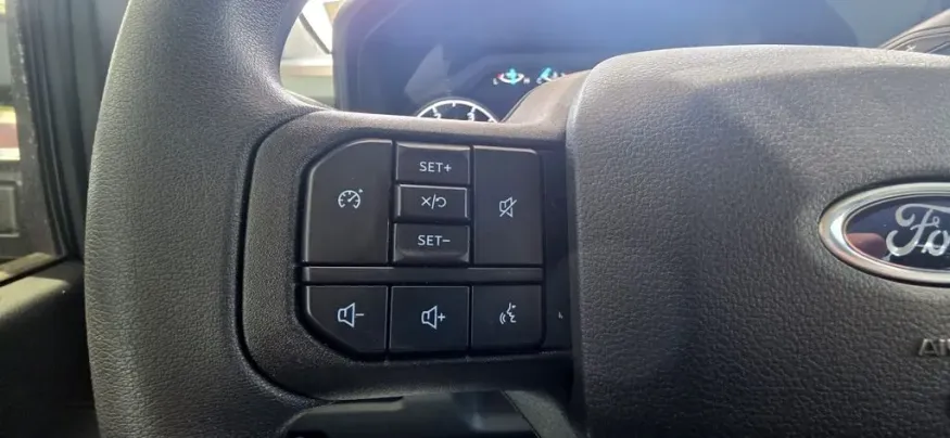 2026 Ford Super Duty F-250 | Photo 15 of 28