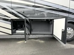 2023 Newmar Ventana 4326 | Thumbnail Photo 27 of 34