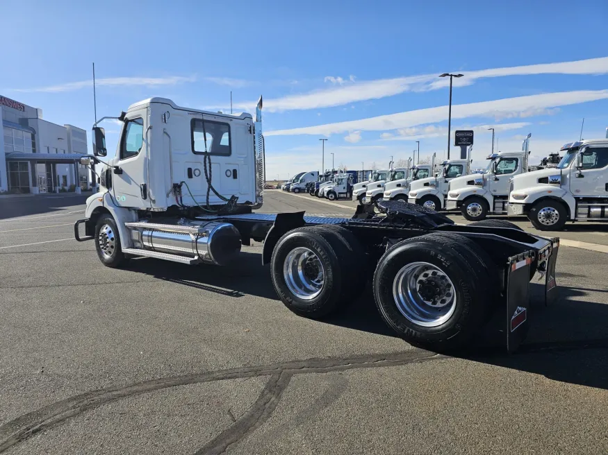 2025 Western Star 47X | Photo 7 of 16
