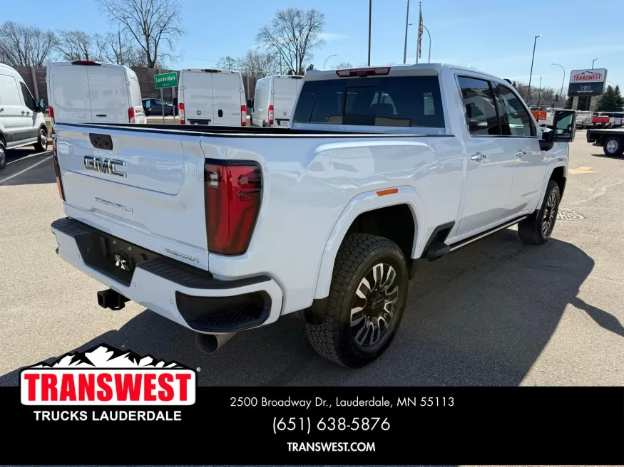2026 GMC Sierra 3500HD Denali Ultimate | Photo 16 of 22