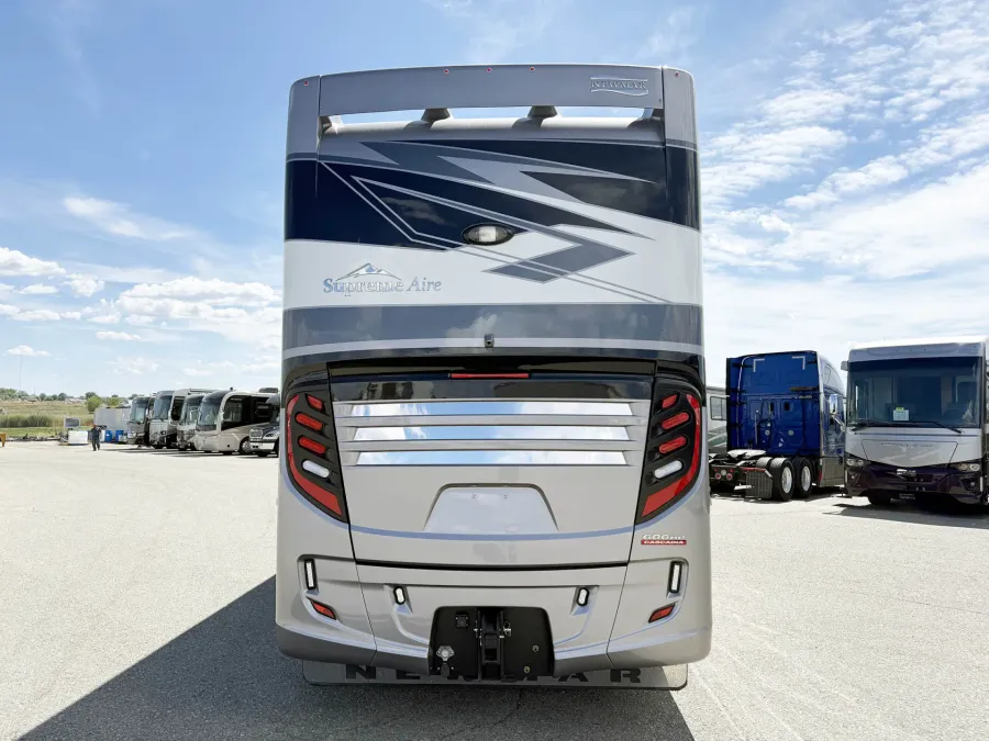 2026 Newmar Supreme Aire 4505 | Photo 21 of 30