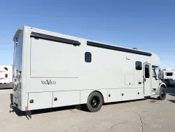 2026 Renegade Valencia 36SB | Thumbnail Photo 18 of 25