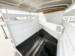 2016 Maverick 2HBP | Thumbnail Photo 10 of 12