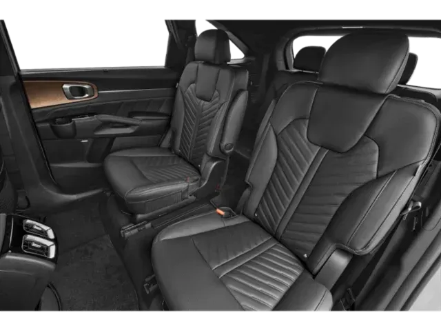 2024 Kia Sorento | Photo 9 of 13