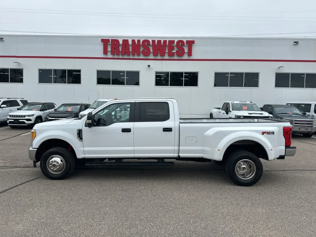 2017 Ford Super Duty F-350 XL 