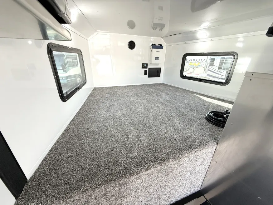 2026 Logan Coach Horse Power Burandt Edition | Photo 10 of 24