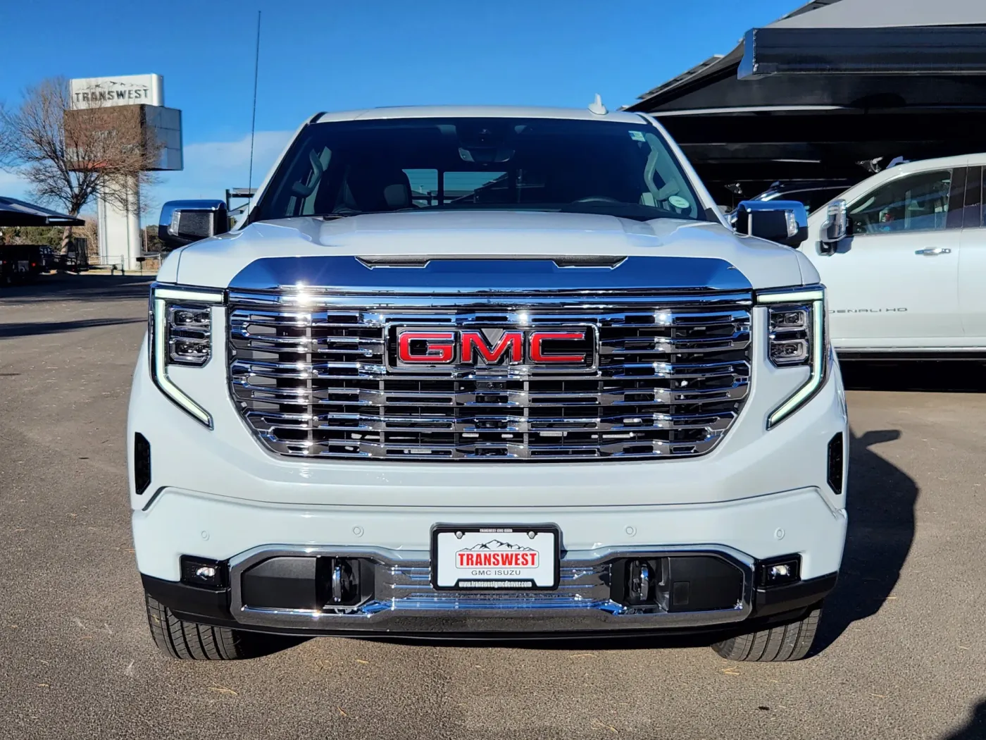 2026 GMC Sierra 1500 Denali | Photo 4 of 31