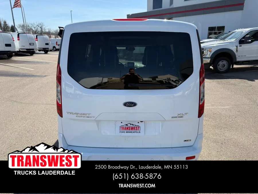 2020 Ford Transit Connect XLT | Photo 14 of 22