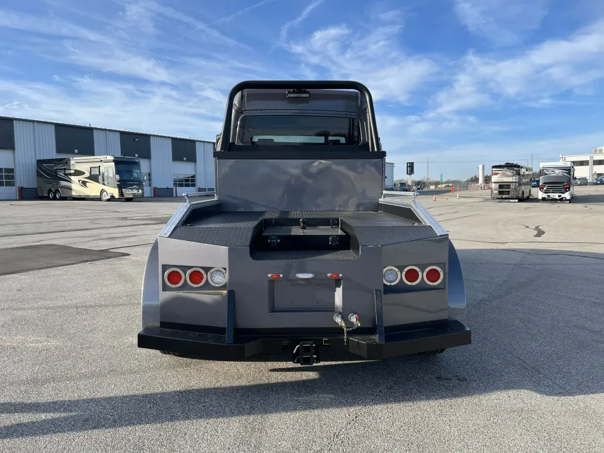 2024 Freightliner M2 106 Bolt | Photo 6 of 19