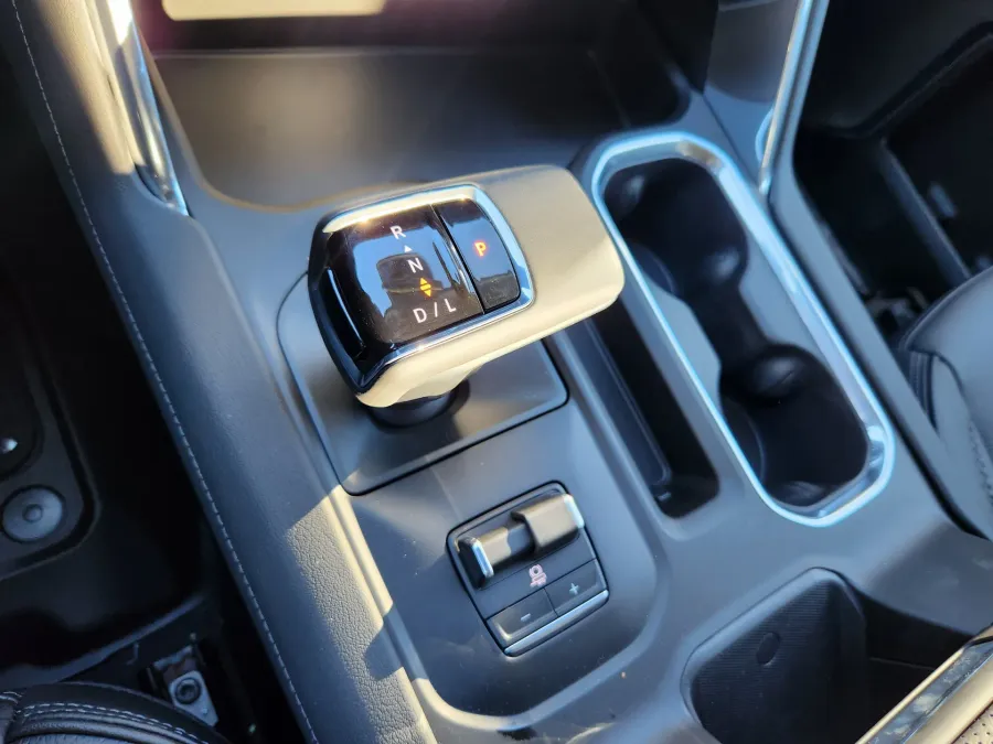 2026 GMC Sierra 1500 Denali | Photo 27 of 31